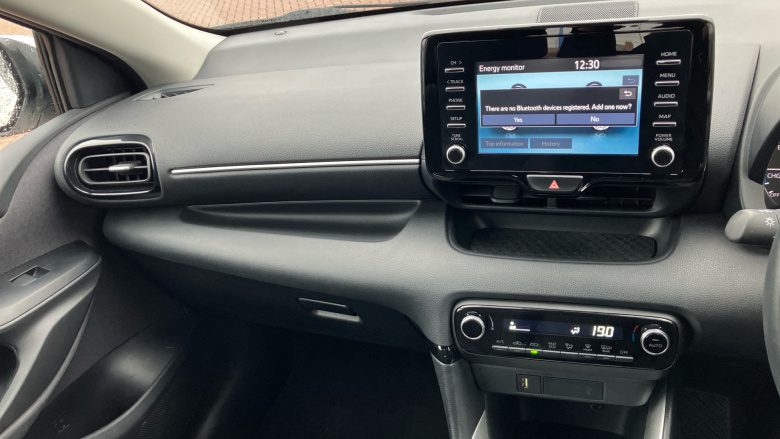 Toyota Yaris 1.5 Hybrid Icon 5dr CVT Hybrid Hatchback